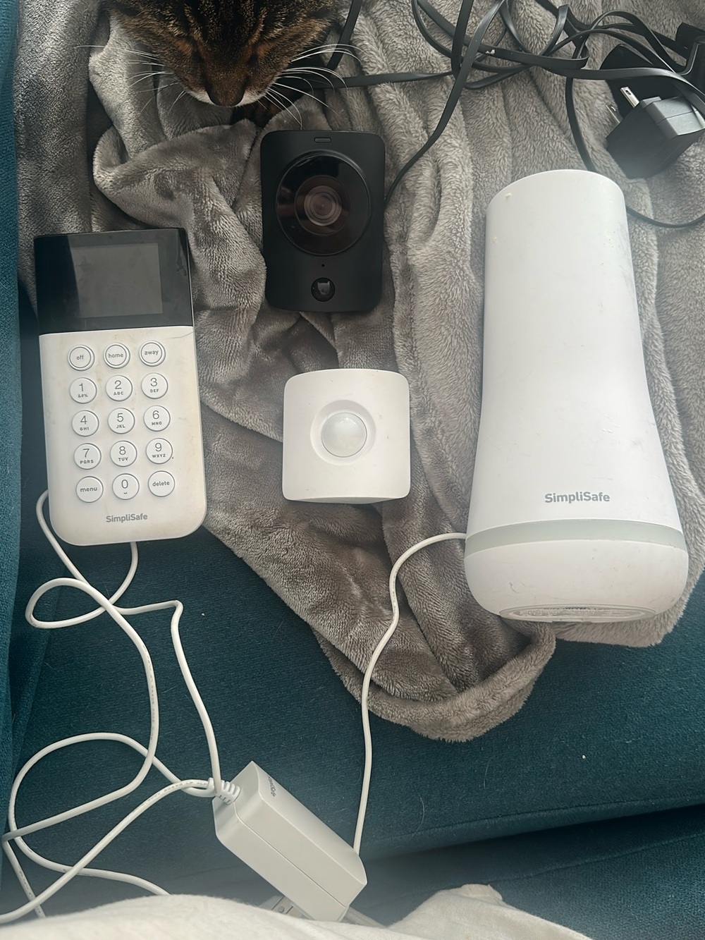 SimpliSafe White and Black Keypad Control Panel